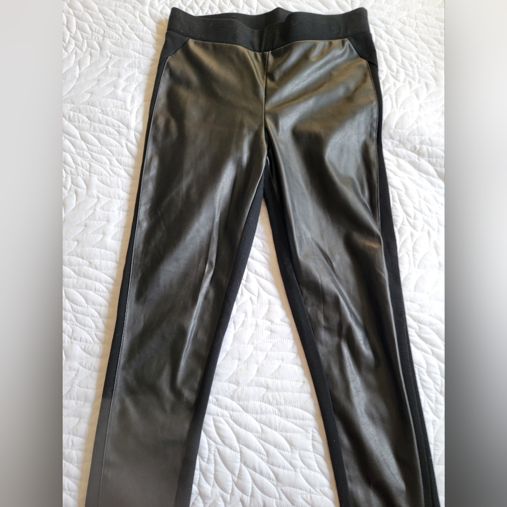 Leather-look leggings size 6
